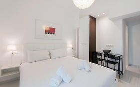 Snow White Studios, Memorable City Break